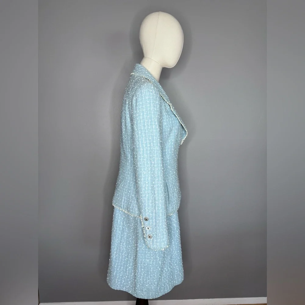 Chanel 1997 Blue White  Princess Diana Tweed Suit. - Picture 7 of 16